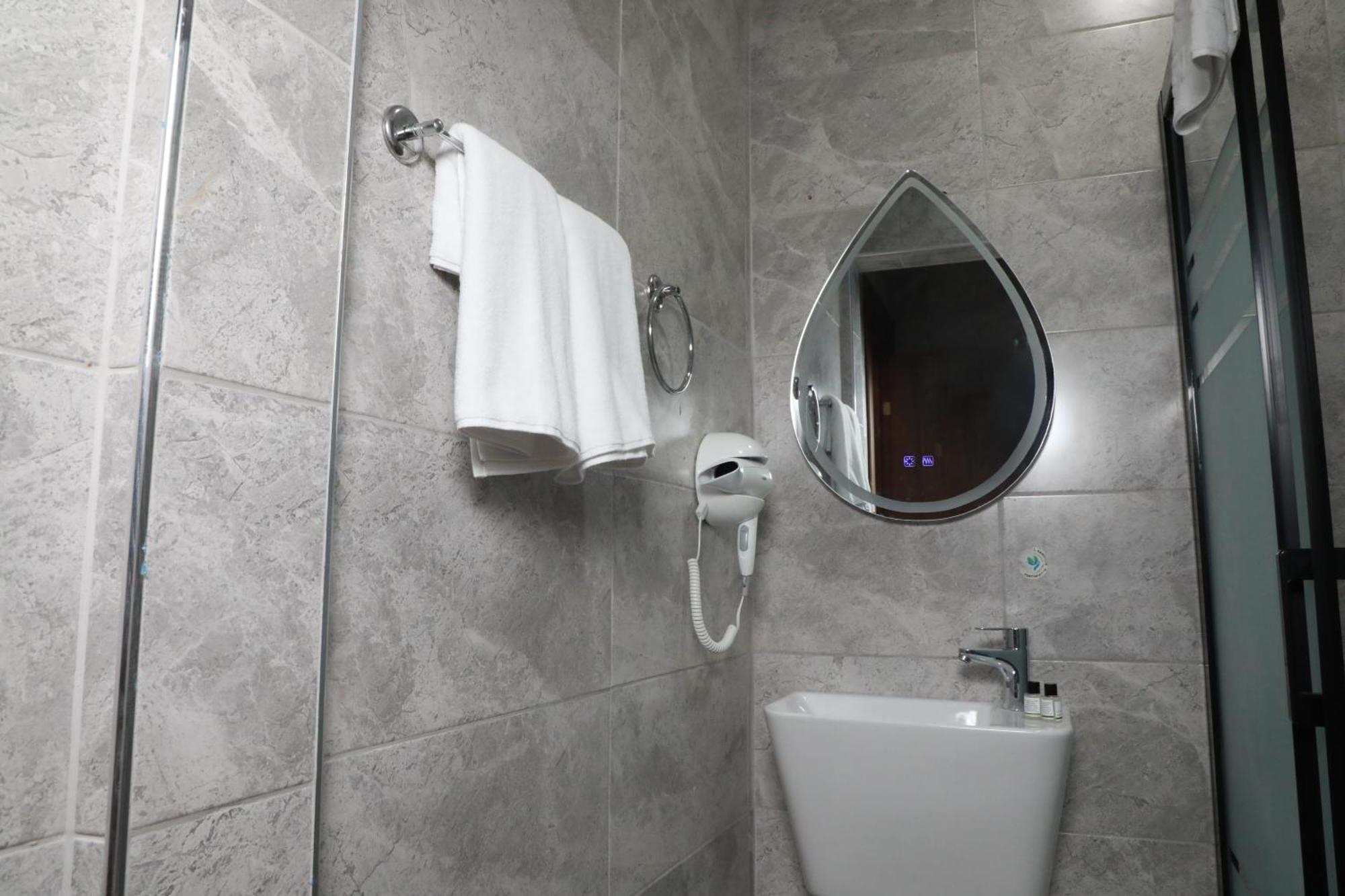 Rays Hotel Bakirkoey City Center 이스탄불 외부 사진